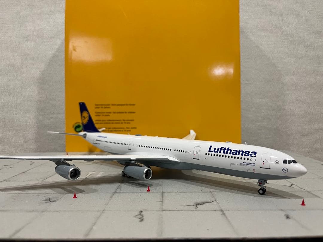 1/200 Jfox? Lufthansa A340-300 旧塗装