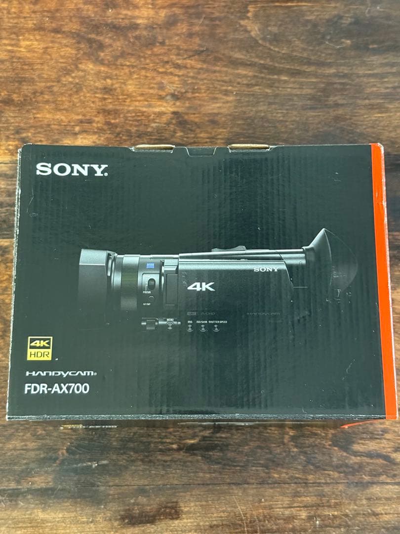 SONY FDR-AX700 4K ハンディカム　256GBメモリカード２枚付き
