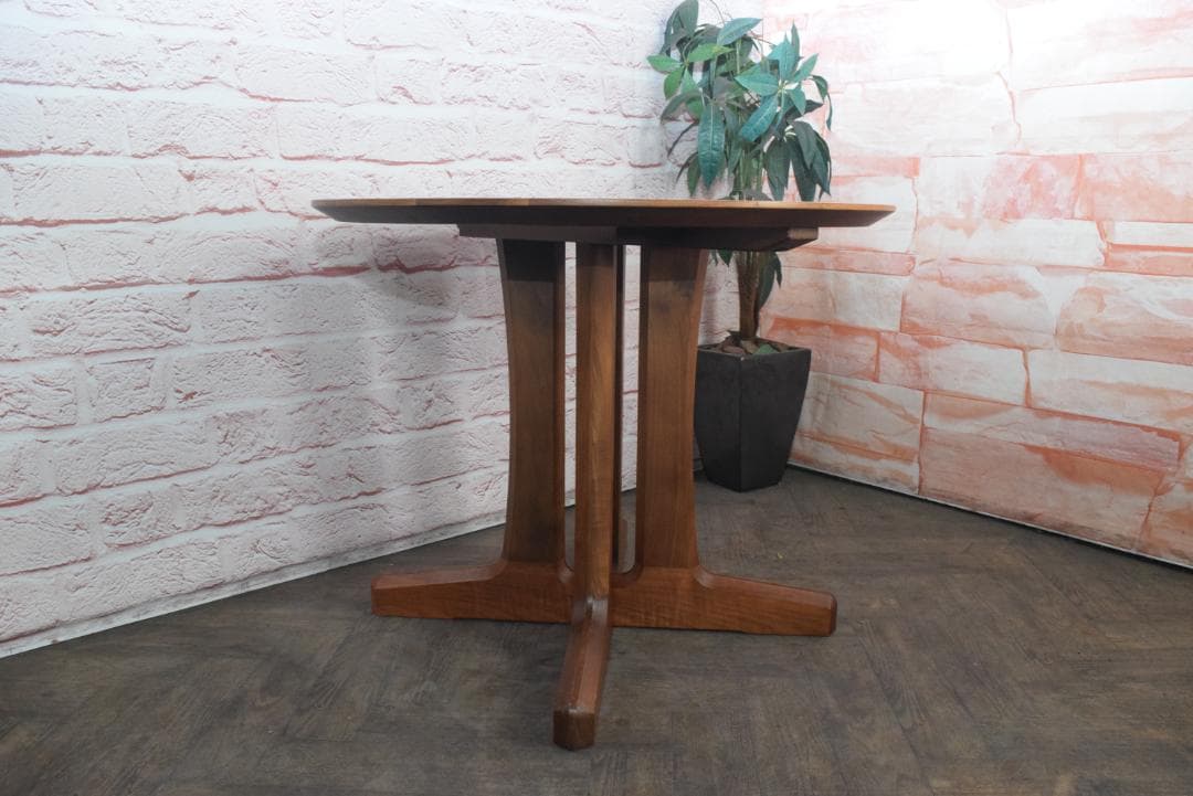 アーリータイムスアルファ エテルノ ウォールナット無垢材 ラウンドテーブル