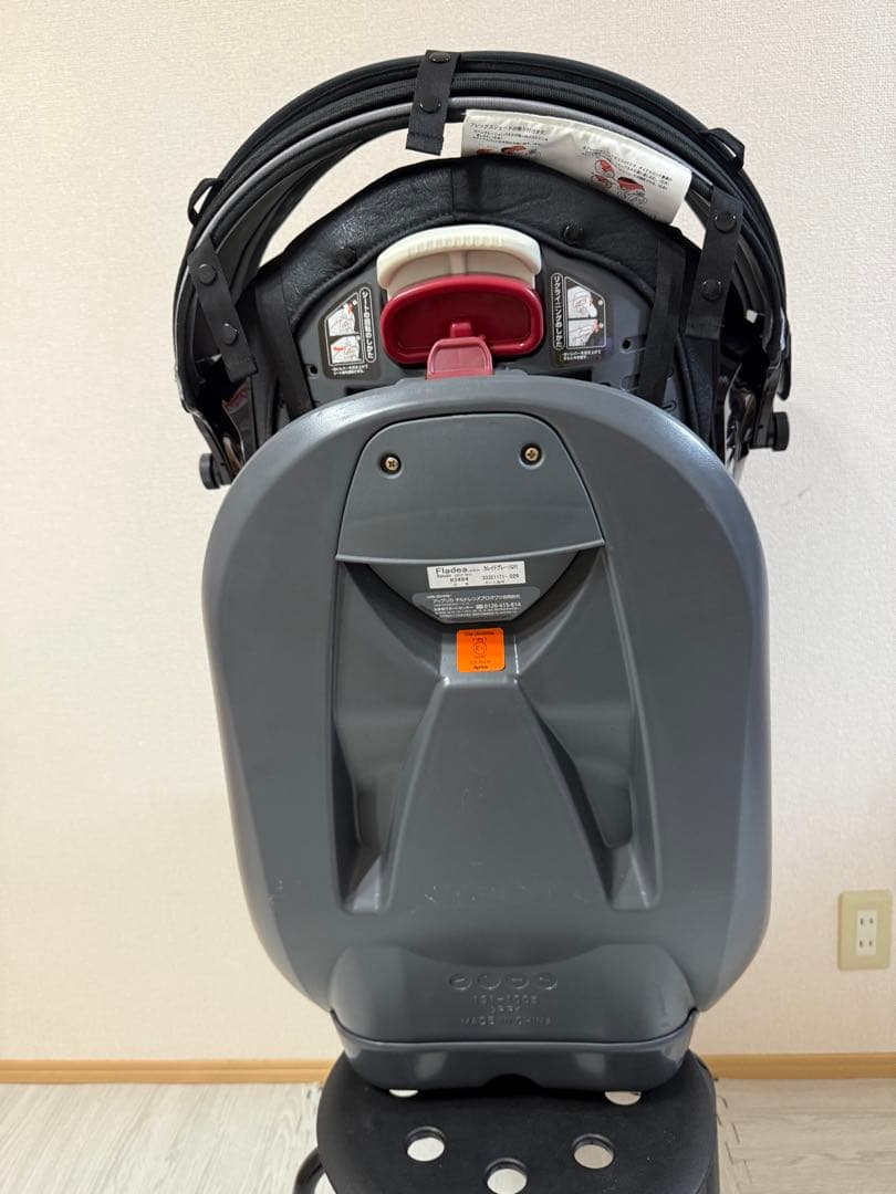 美品 Aprica フラディアラクート チャイルドシート　シェード付