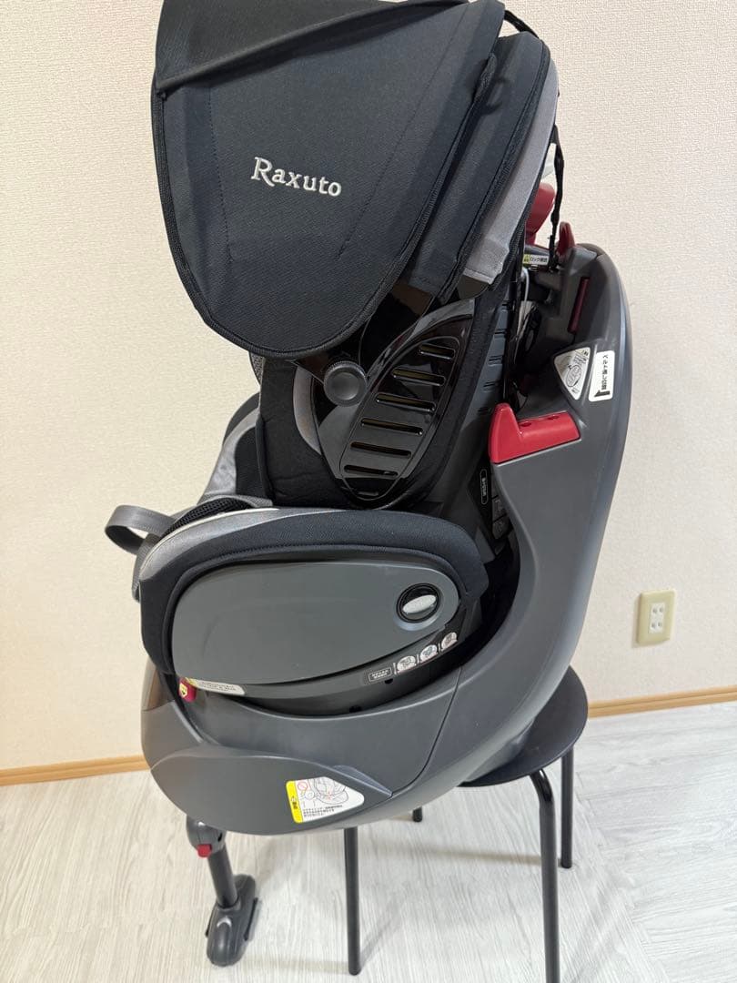 美品 Aprica フラディアラクート チャイルドシート　シェード付