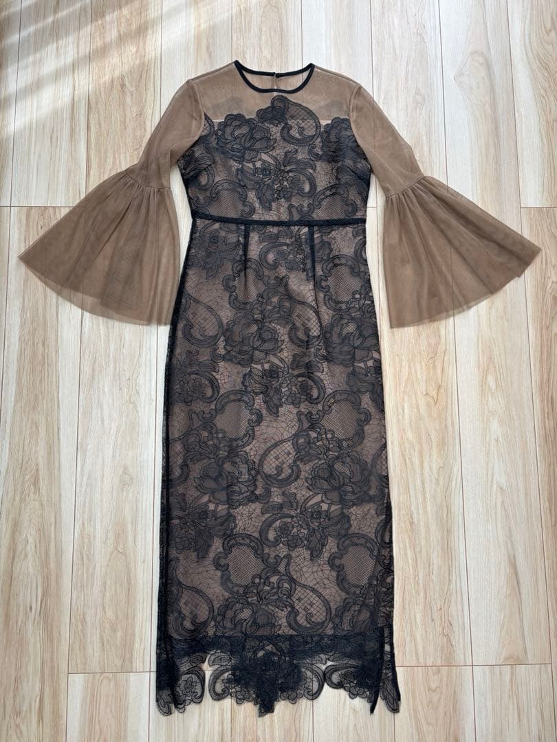 【LEJA】シアー刺繍レース透け感プリーツスリーブ お呼ばれドレス（Sサイズ）