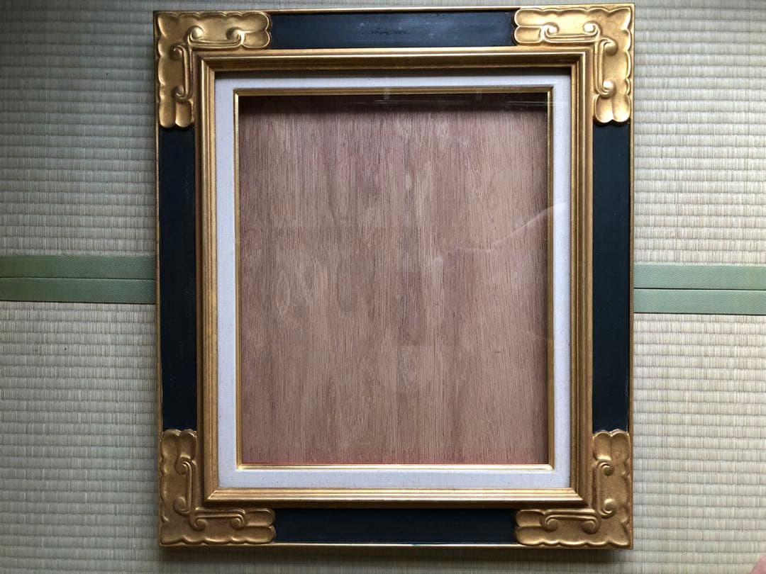 装飾的な黒金油彩額縁（箱付き）