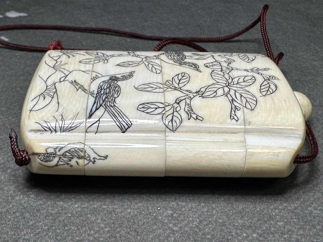 極上　印籠　根付　天然素材　置物　古美術品　 細密細工　骨董　アンティーク彫刻