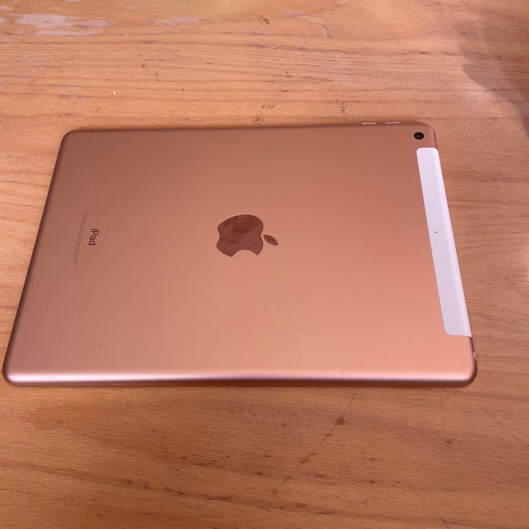 Apple iPad (第6世代) ゴールド 32GB