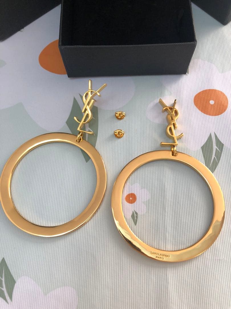 サンローラン フープ ピアス　ゴールド　超美品