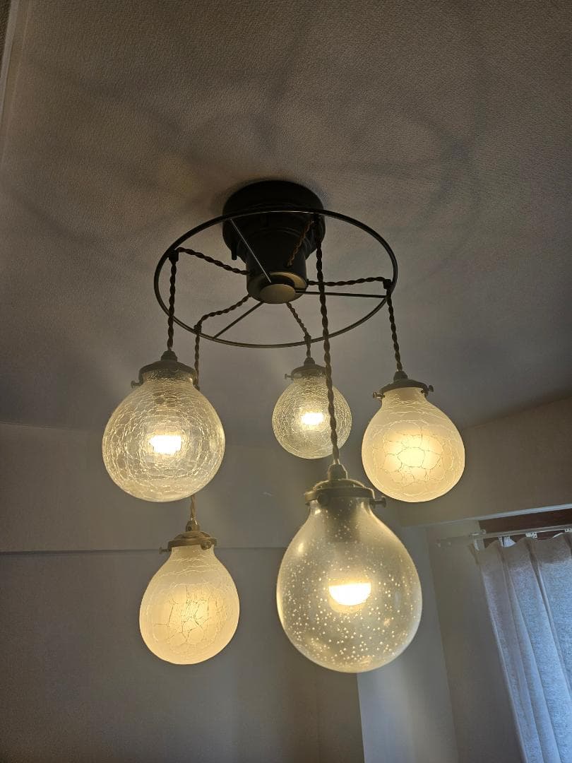 美品　インターフォルム ペンダントライト マルヴェル５LED電球付き