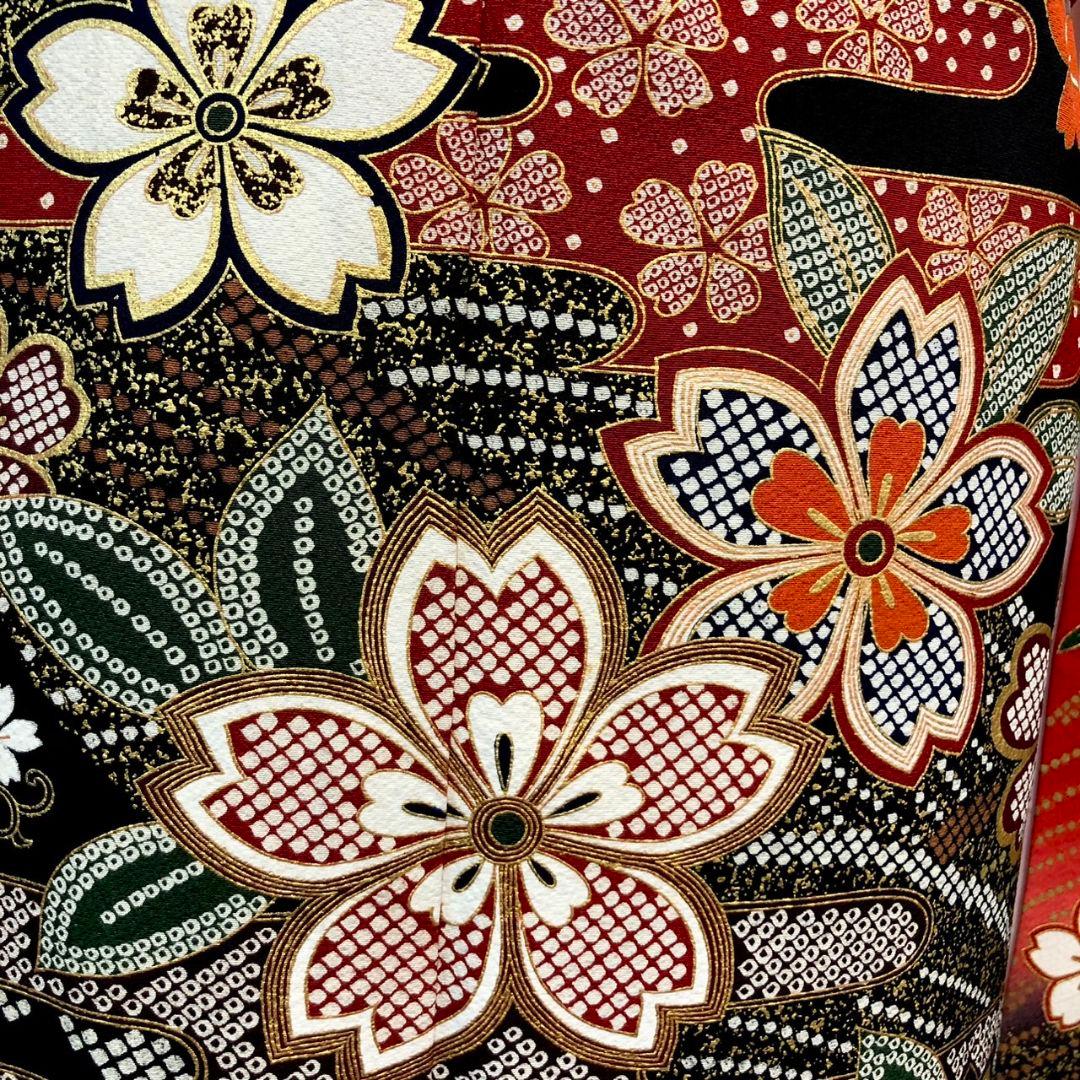 振袖フルセット(7点)・作家物・落款入り・桜尽くし・金彩加工・鹿の子柄