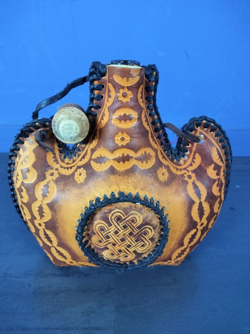 モンゴル スキットル 革