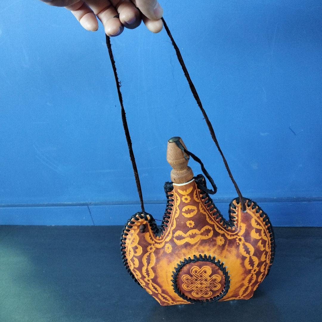 モンゴル スキットル 革