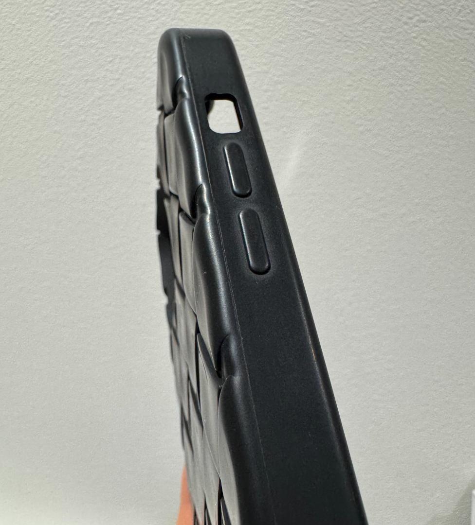 BOTTEGA VENETA iPhone 14proMAX スマホケース 黒