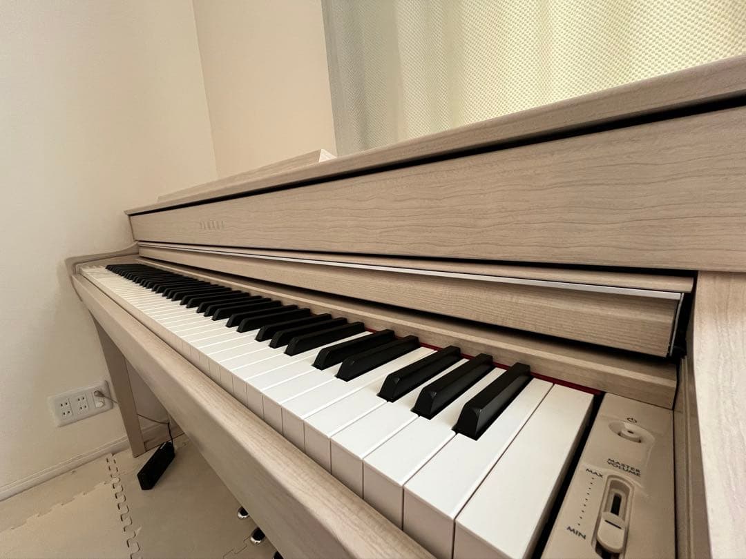 YAMAHA クラビノーバ　CLP745 ホワイトアッシュ　2021年製