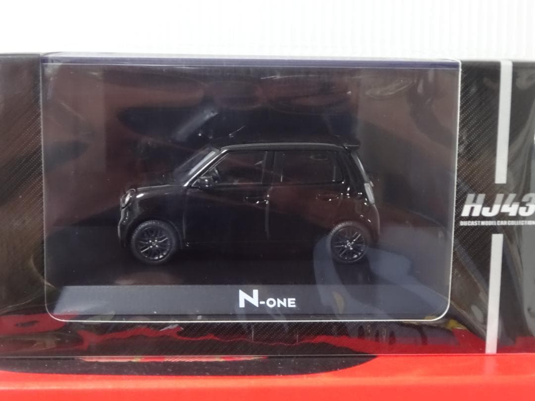 1/43スケールのホンダN-ONE RS、クリスタルブラックパール