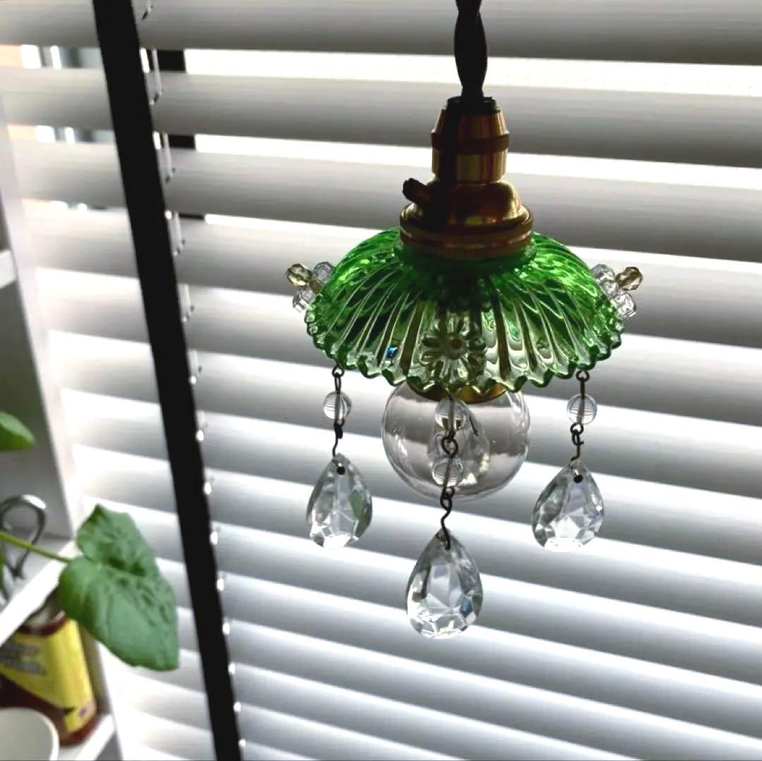 ミニシャンデリア　１９世紀　ウランガラス　フランス　超ミニシェード