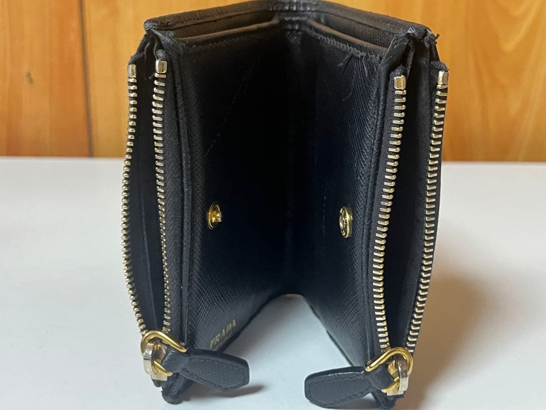 ☆最終値下げPRADA VITELLO MOVE 1ML024 黒 ヴィッテロ