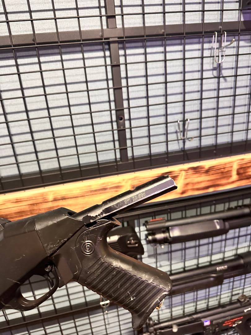 ベネリM4 ショットガン　試射済み！