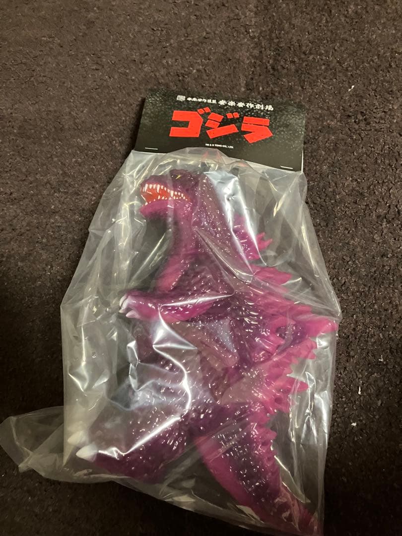 ★新品・送料込★安楽安作 GVW ゴジラ ゴジラ2000 ミレニアム版 4期