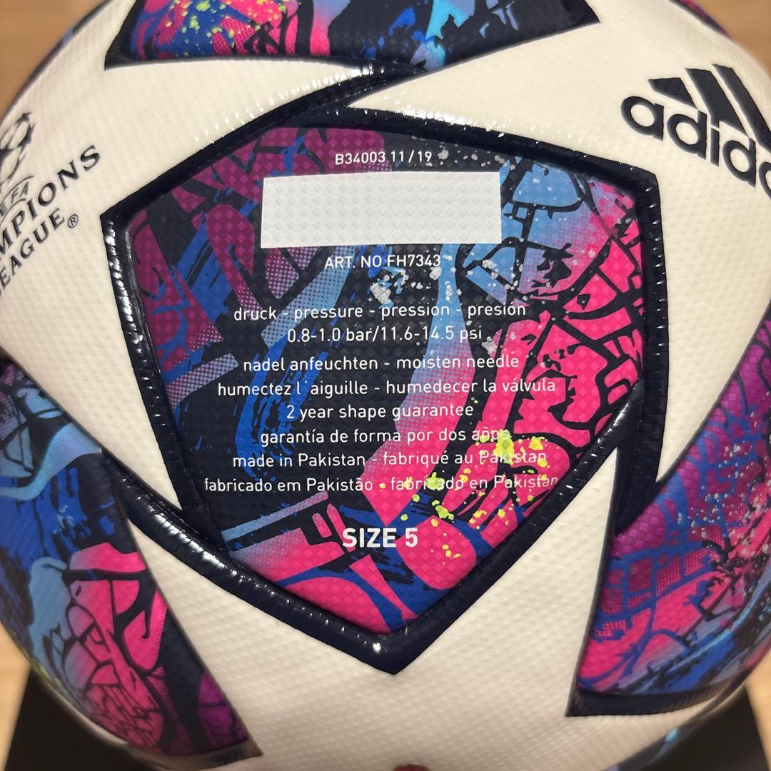 サッカーボール　チャンピオンズリーグ　公式球 5号球　フィナーレ