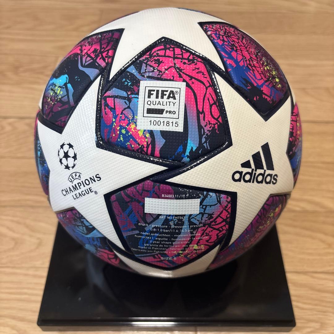 サッカーボール　チャンピオンズリーグ　公式球 5号球　フィナーレ