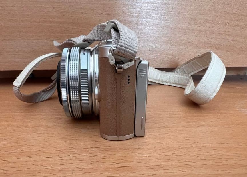 【美品】 OLYMPUS PEN E-PL9 EZダブルズームキット