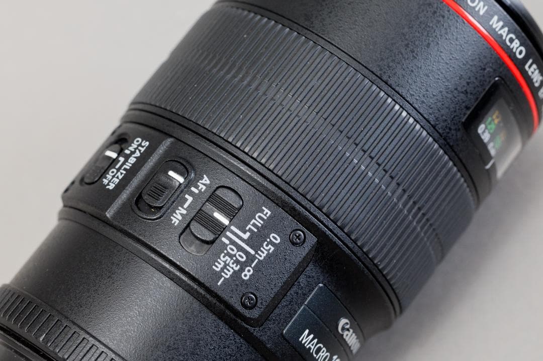 キャノン　EF100mm F2.8L IS USM マクロ