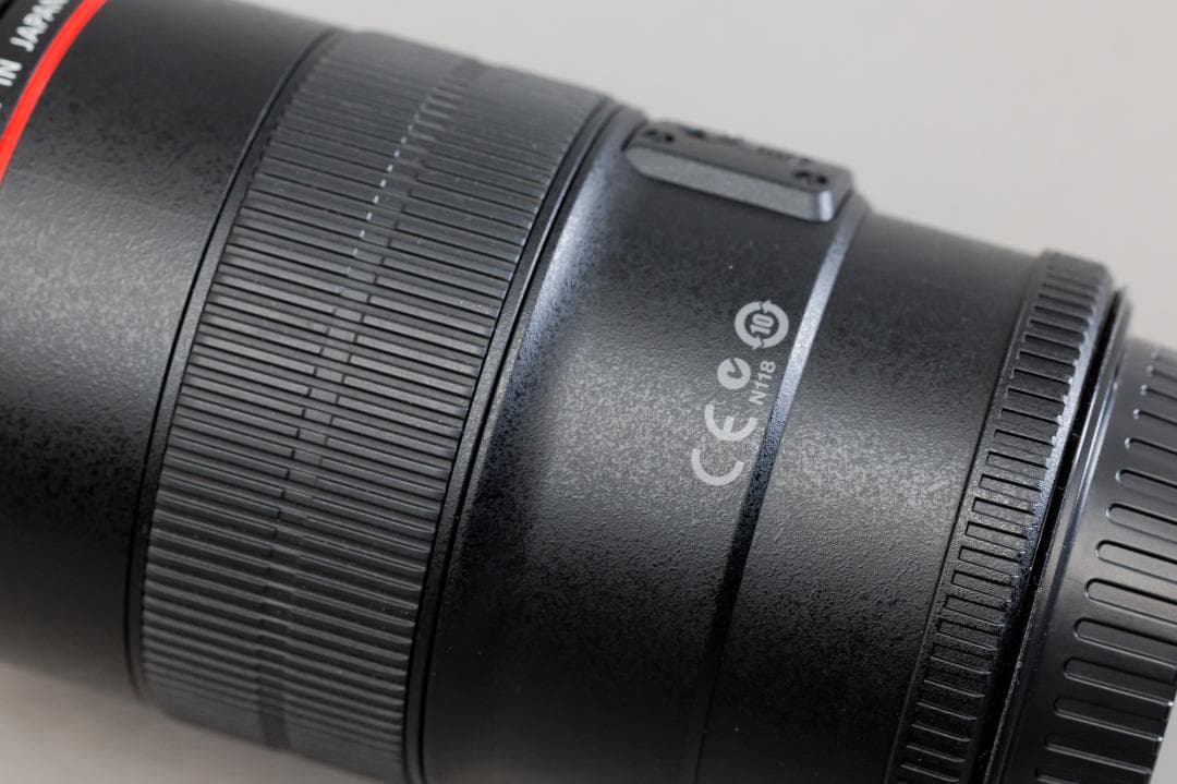 キャノン　EF100mm F2.8L IS USM マクロ