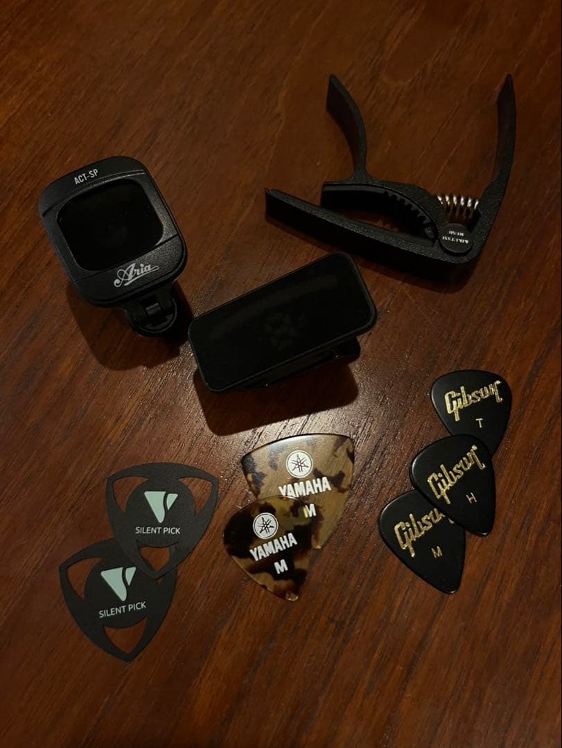 【美品】 ヤマハ YAMAHA FG820 アコースティックギター+用品一式