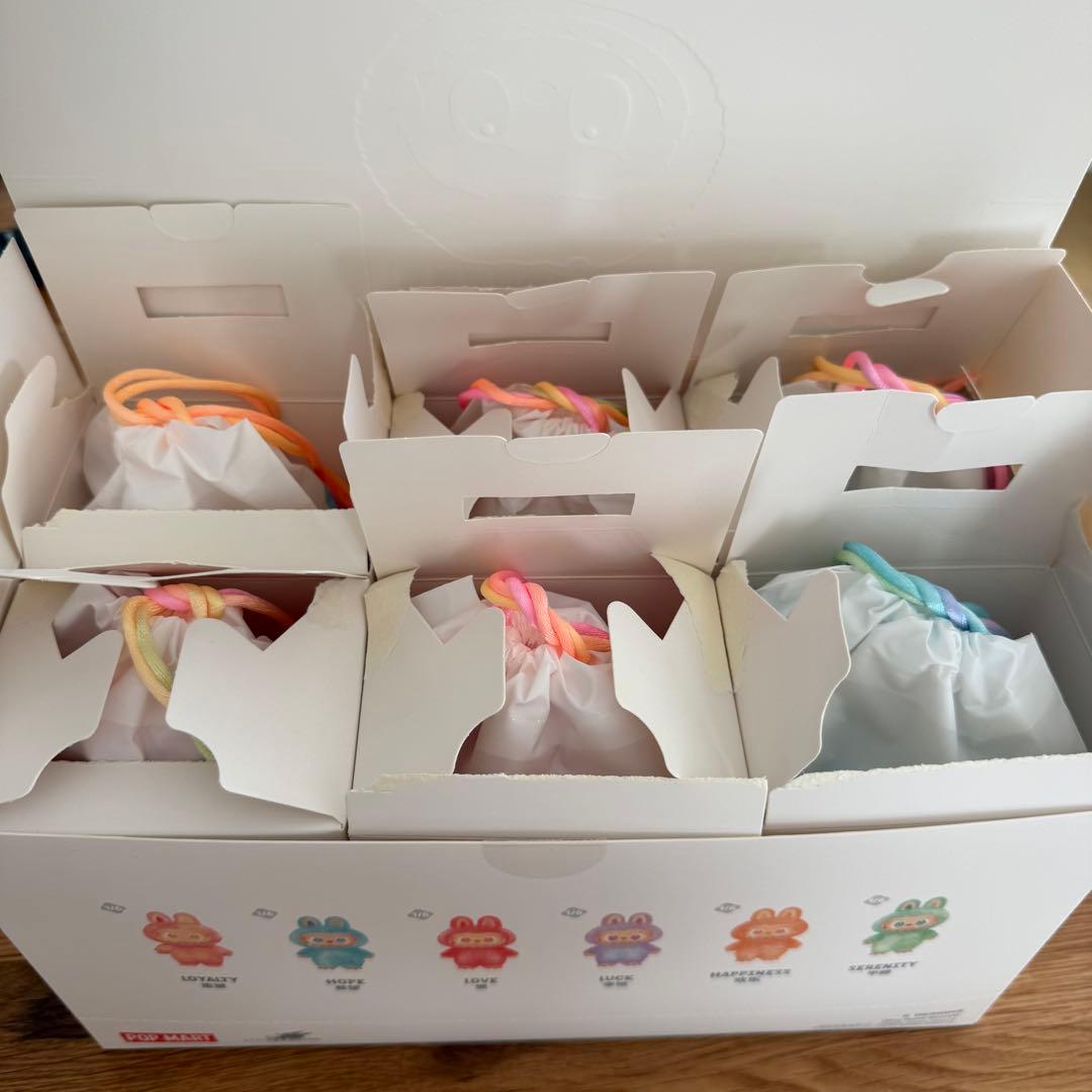 ラブブ Big into Energy