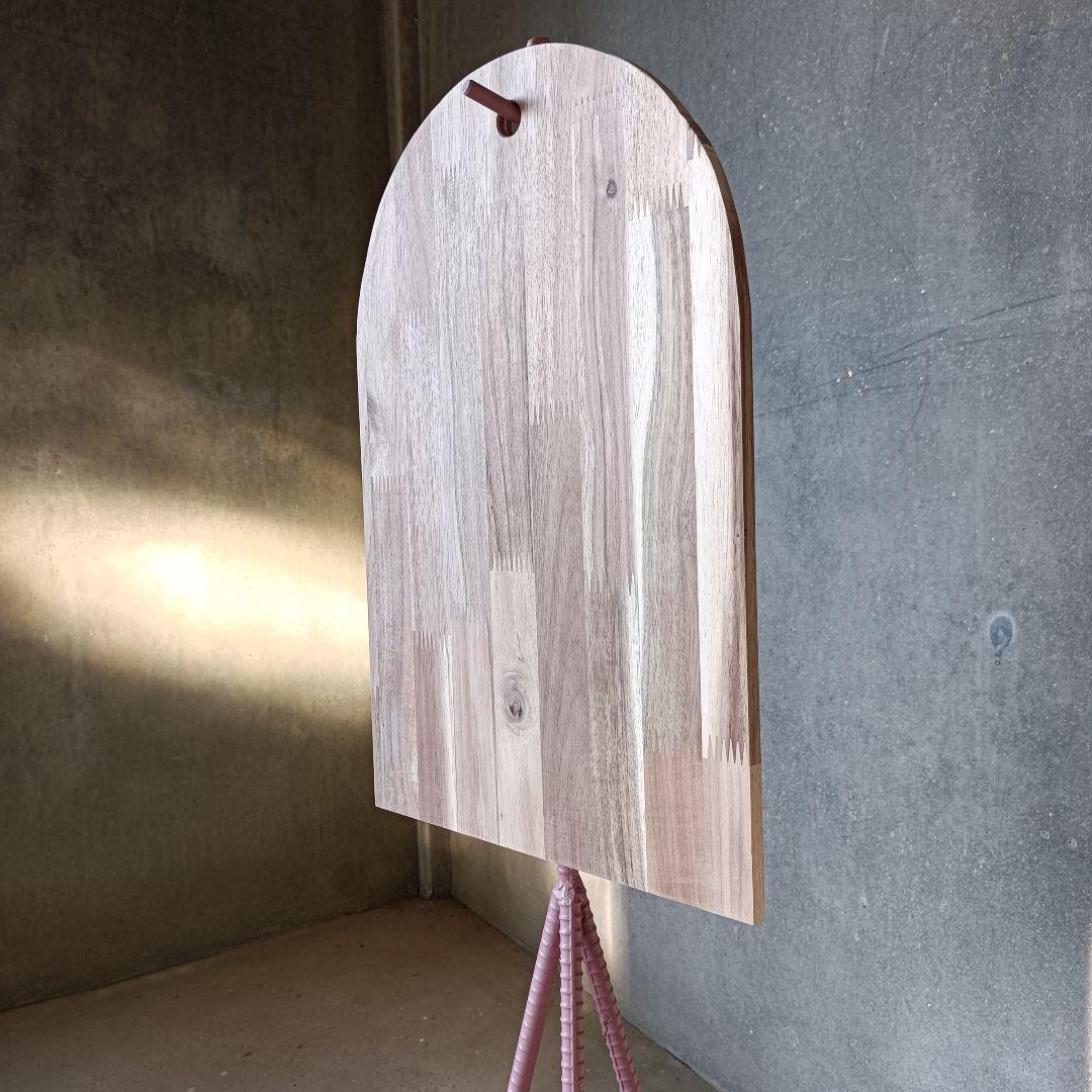 鉄筋くすみピンク看板