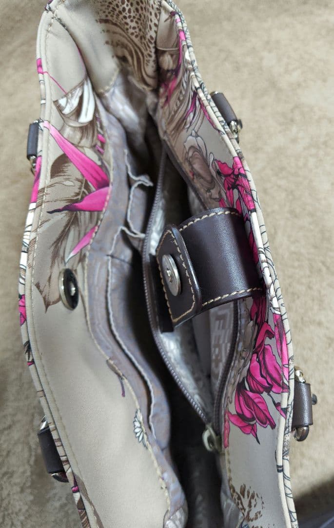 Salvatore Ferragamo ハンドバッグ トートバッグ