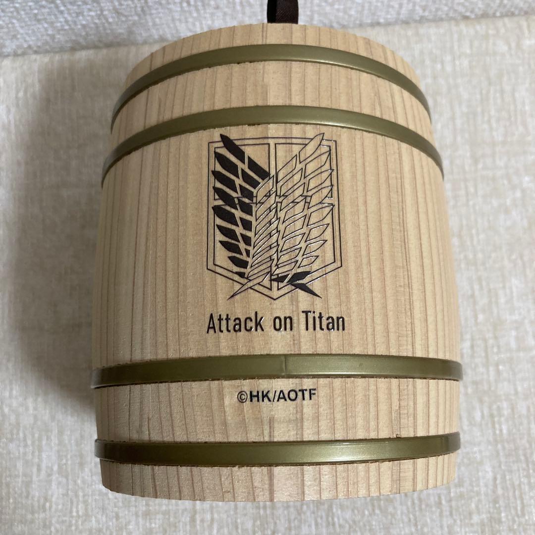 進撃の巨人　進撃ロゴ 白木ミニ樽　小物入れ　樽