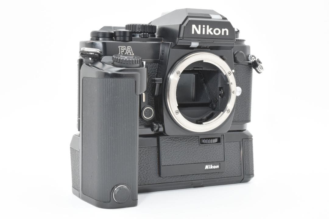 【良品】 NIKON FA ブラック＋MD-15 モータードライブ付 カメラ