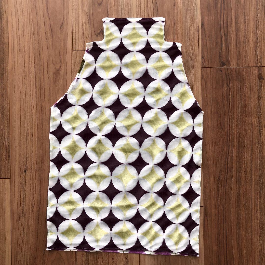 イッセイミヤケ　プリーツタンクトップ　リバーシブル