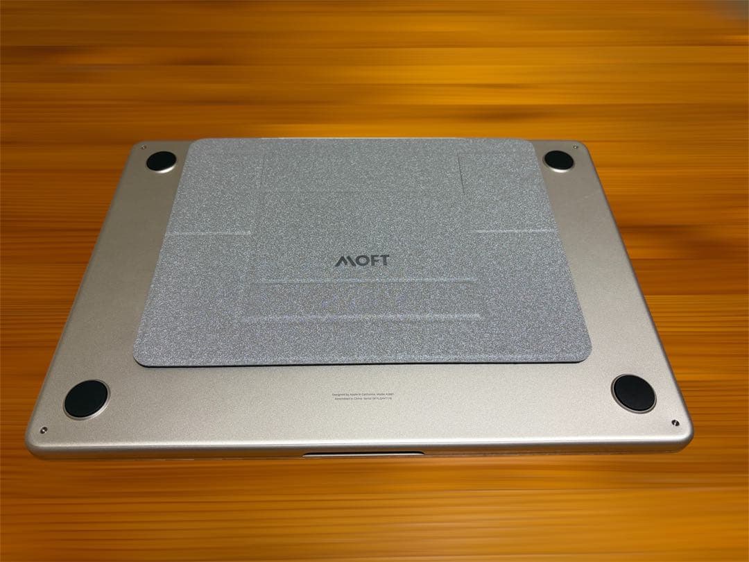 【美品】MacBook Air M2チップ 8GB 256GB スターライト