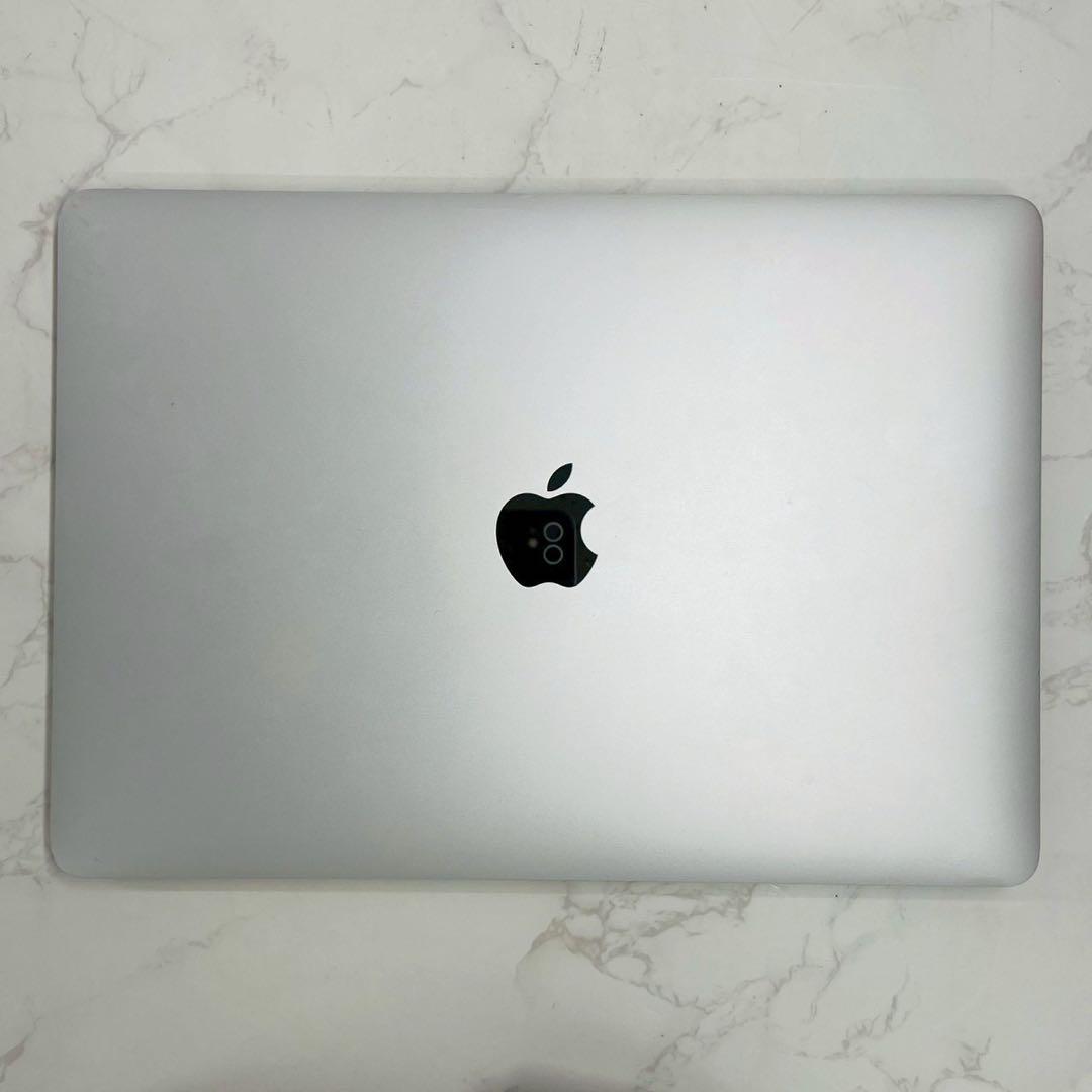 MacBook本体 Apple MacBook Air 2020 M1 8GB 256GB