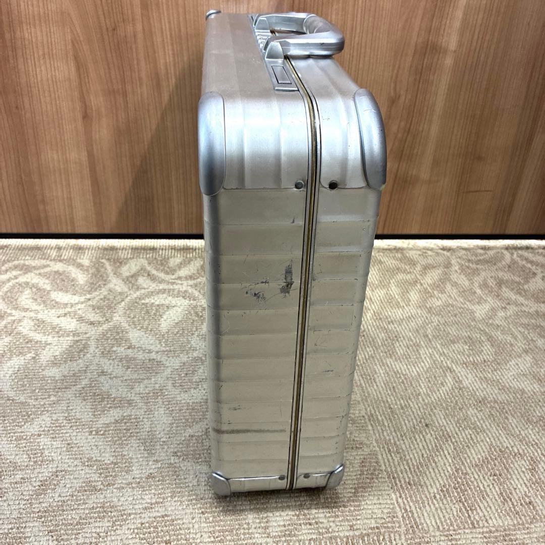 RIMOWA リモワ アタッシュケース シルバー 青ロゴ