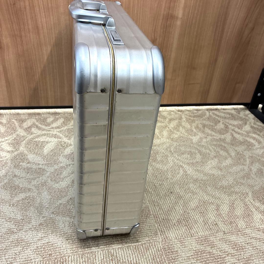 RIMOWA リモワ アタッシュケース シルバー 青ロゴ