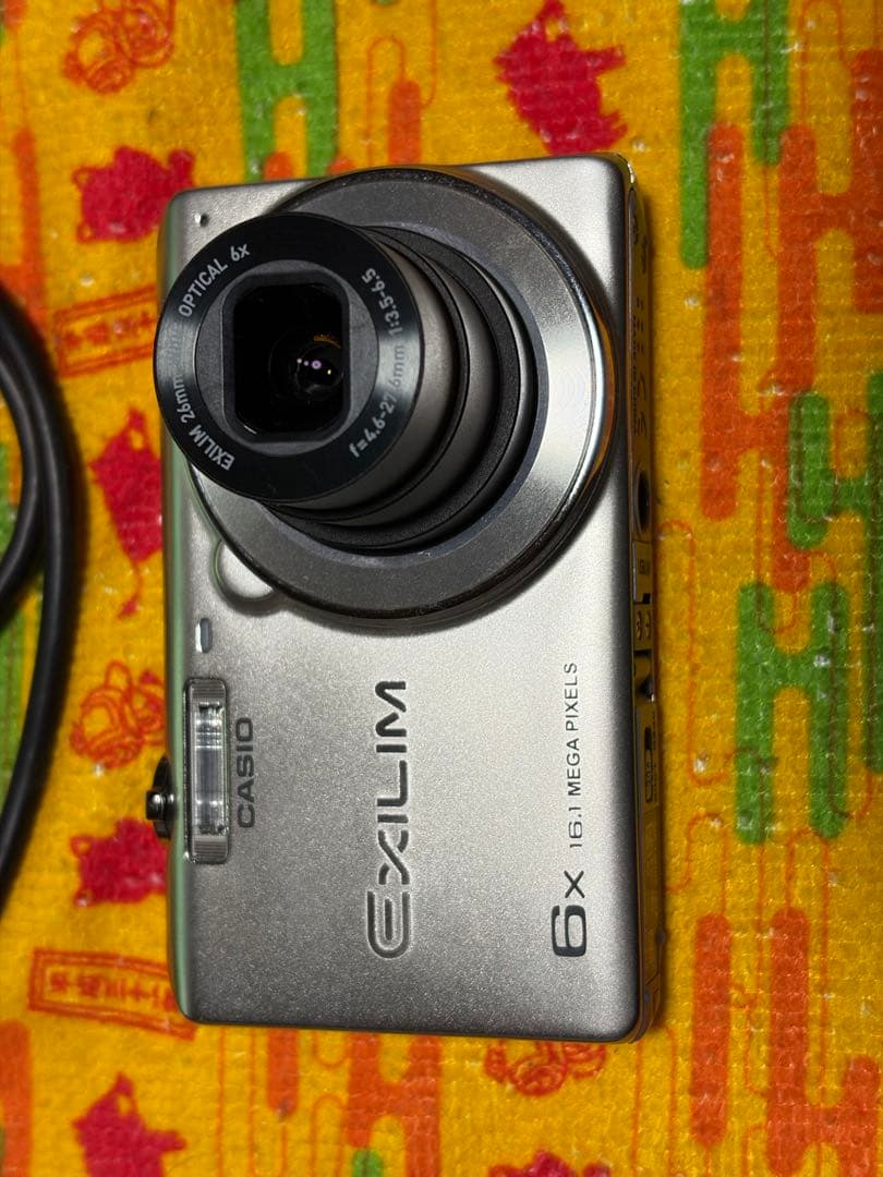 CASIO EXILIM メガピクセル シルバー