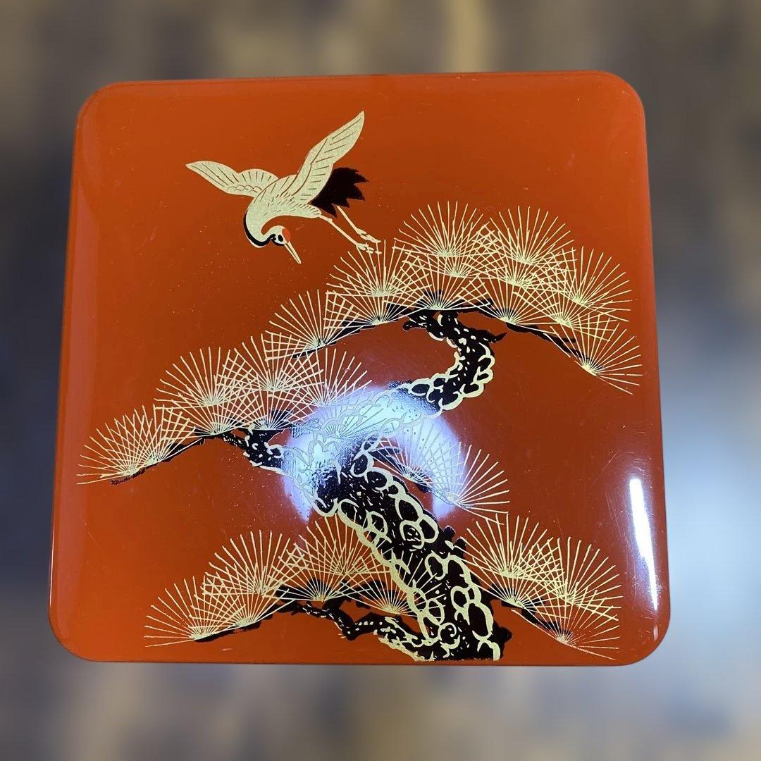 オレンジの松と鶴の3段重箱