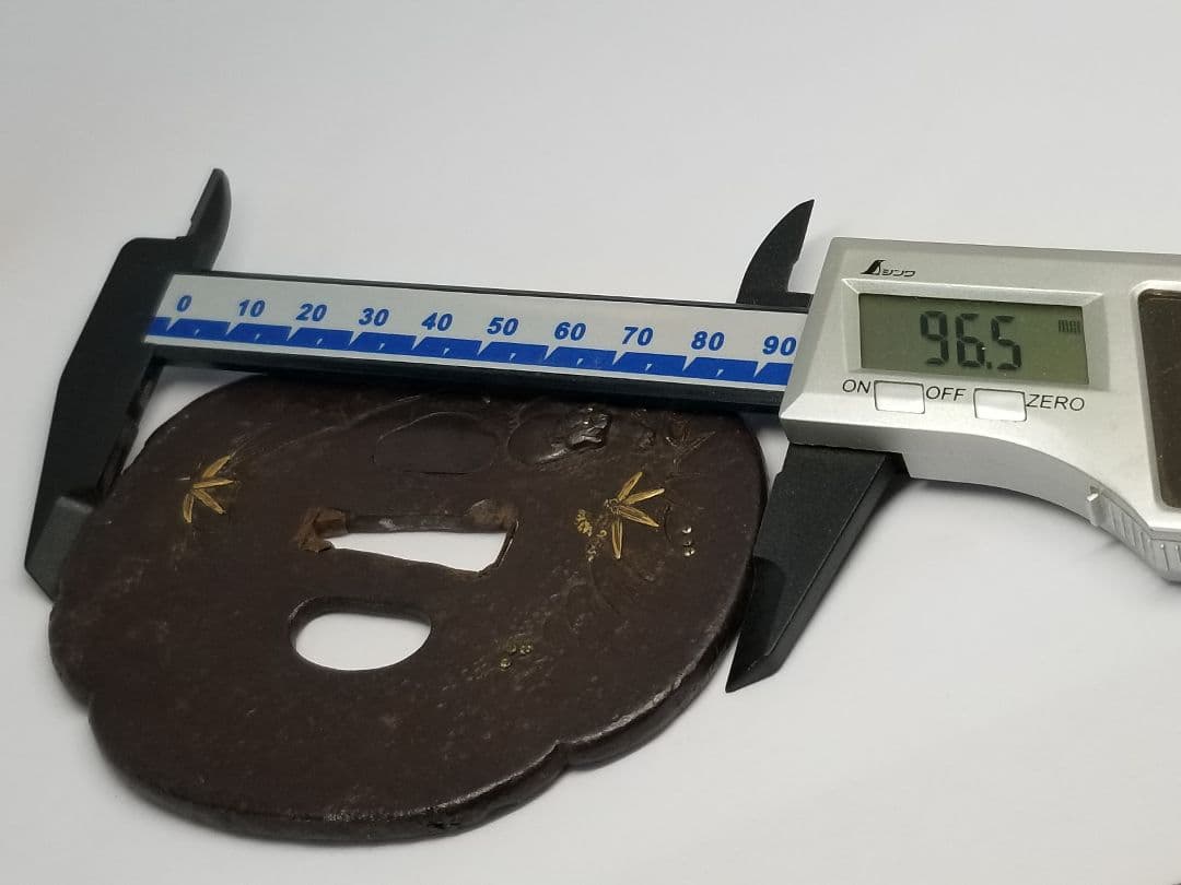 竹虎図鍔 鉄地 江戸期 9.65cm 大鐔 水戸 会津 箱付