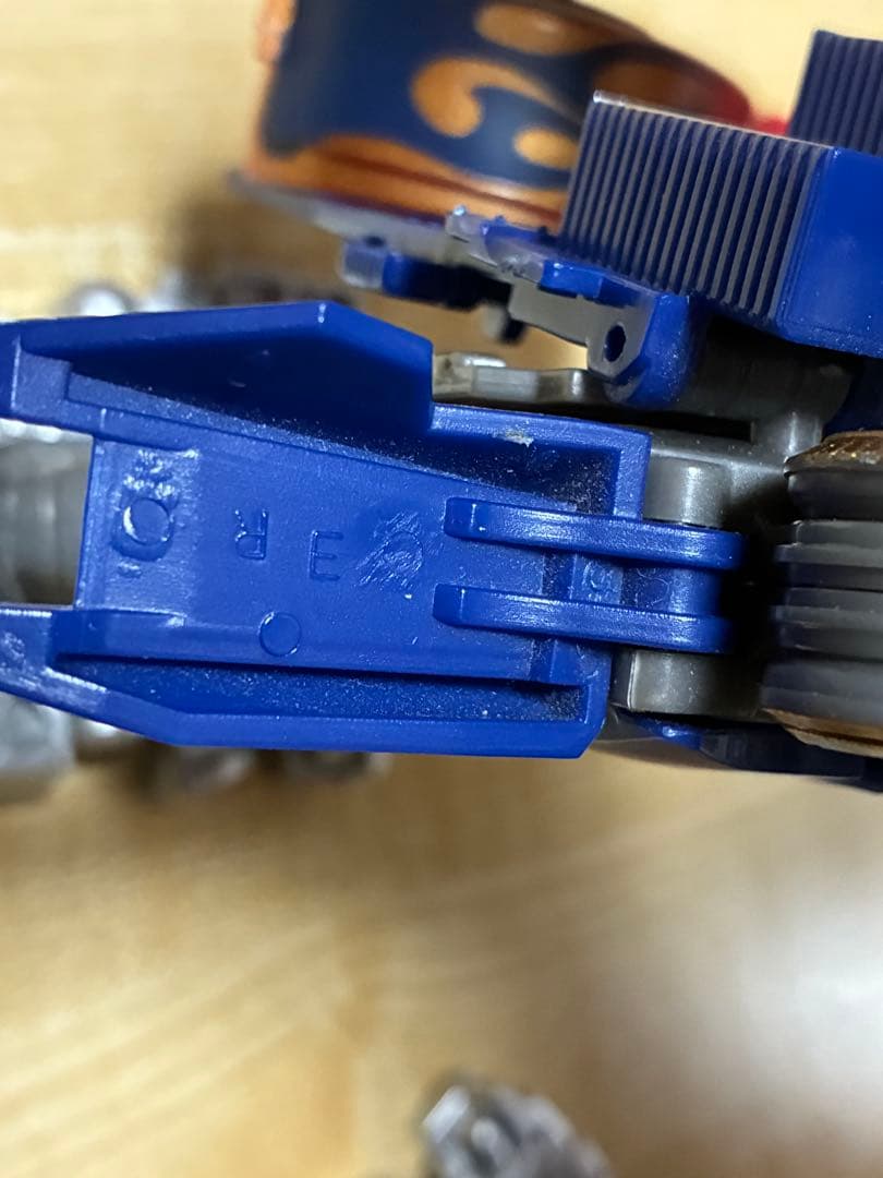 MB-11 オプティマスプライム 10周年版