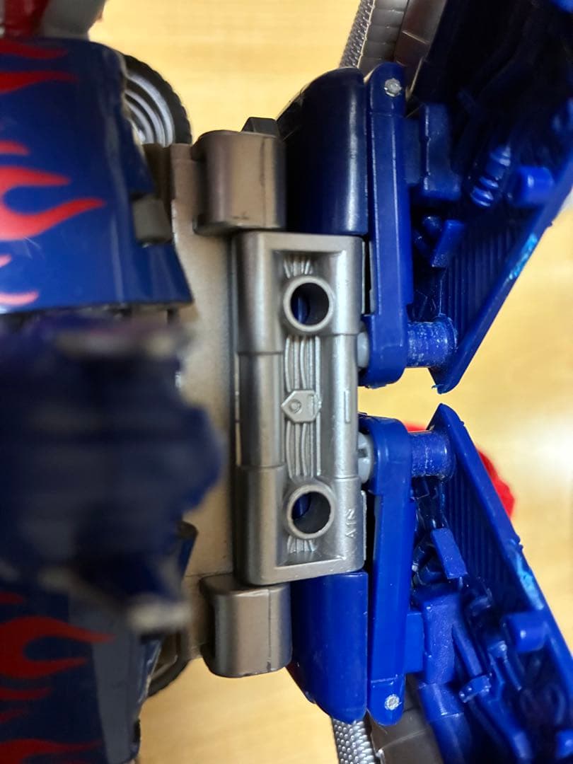 MB-11 オプティマスプライム 10周年版