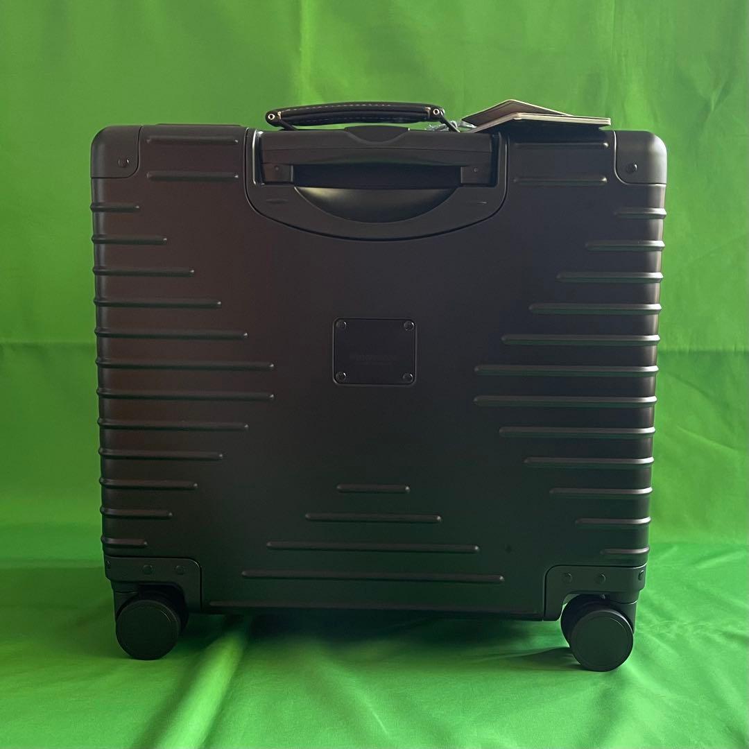 未使用innovator スーツケース INV1611 ステルスブラック 42L