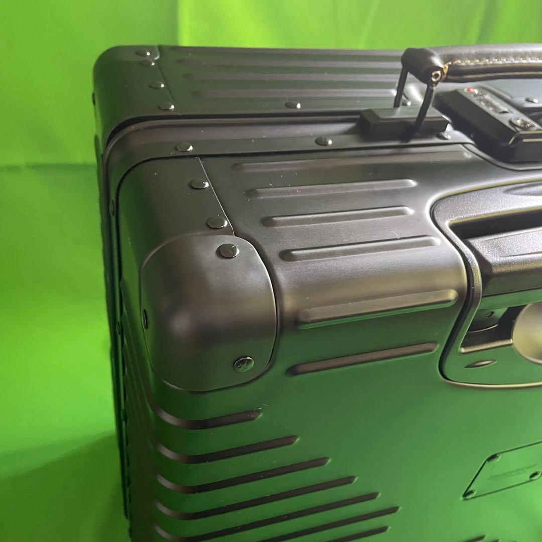 未使用innovator スーツケース INV1611 ステルスブラック 42L