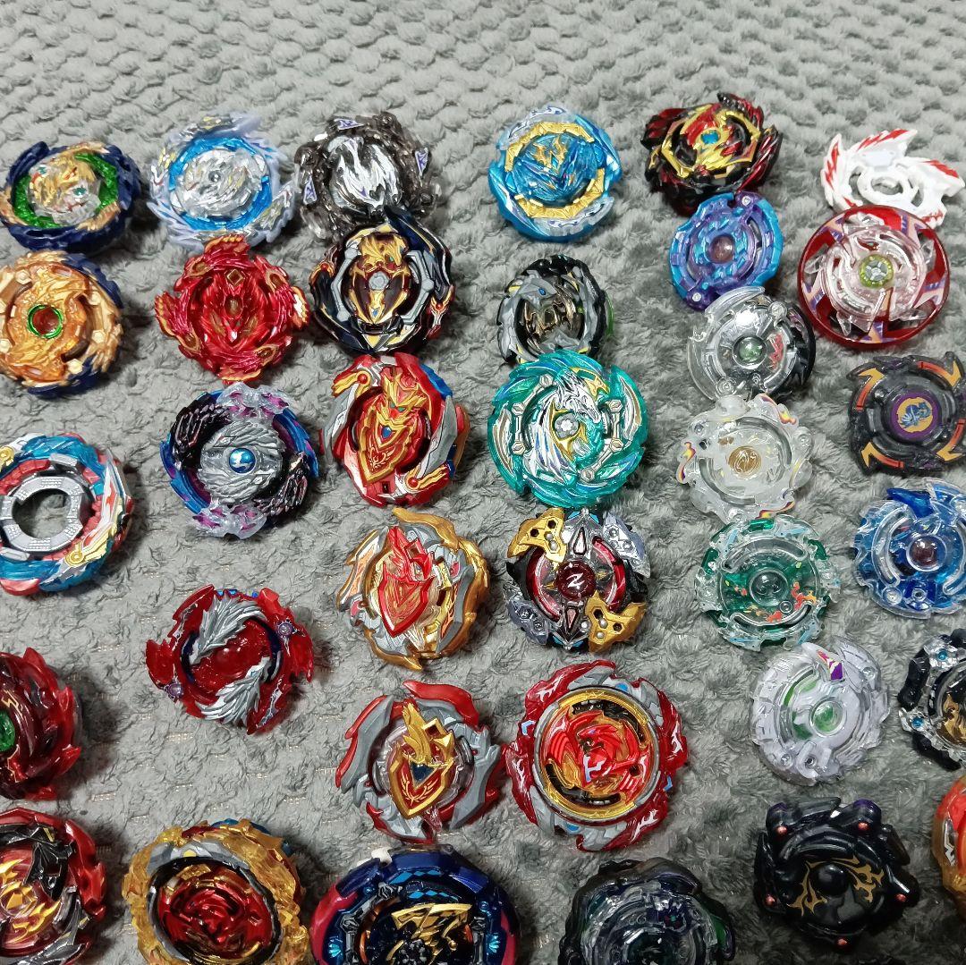 【限定品あり】ベイブレードバースト 64個+パーツ等 まとめ売り