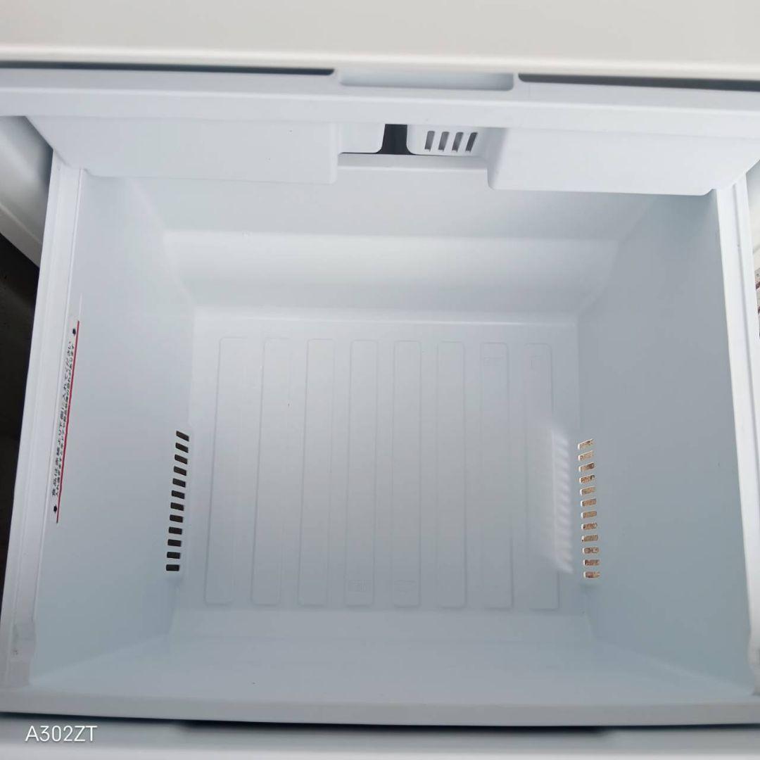 送料設置無料　三菱　最新モデル　大型冷蔵庫　300L