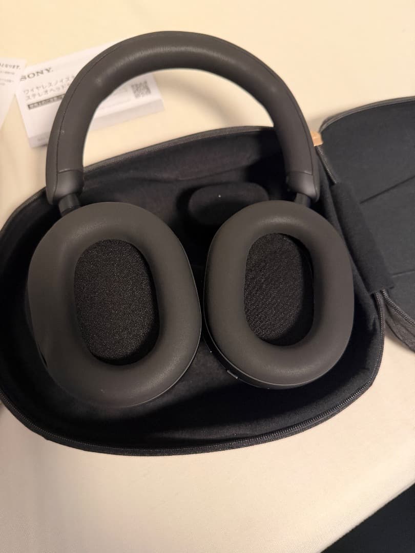 SONY WH1000XM5 ワイヤレスヘッドホン ケース付き