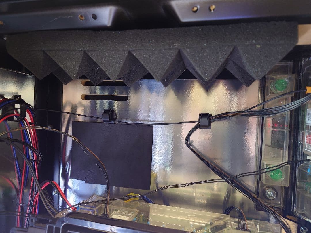 送料込　実機　 パチスロ ペルソナ5