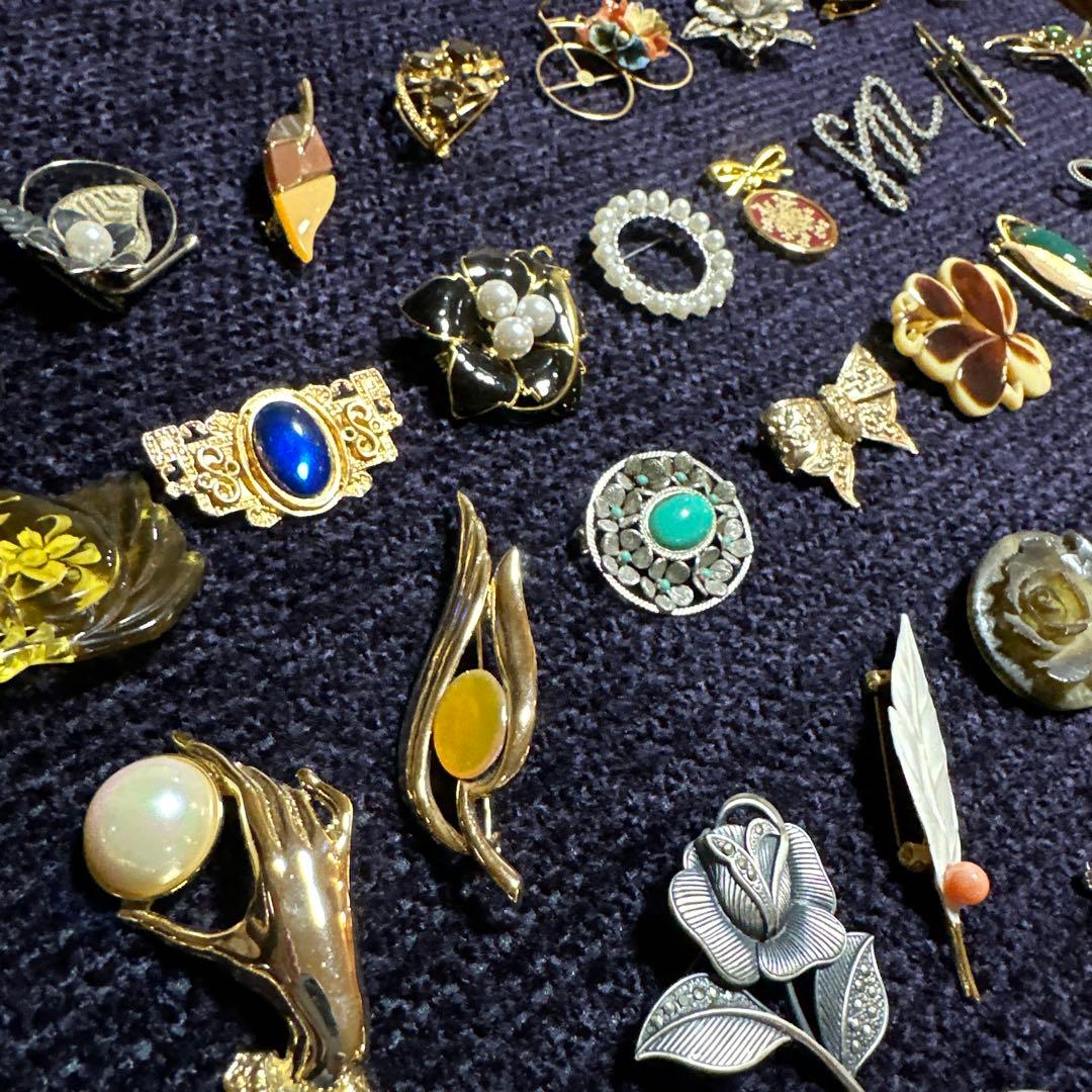 【vintage】ブローチ　120点以上　大量　まとめ売り　セット