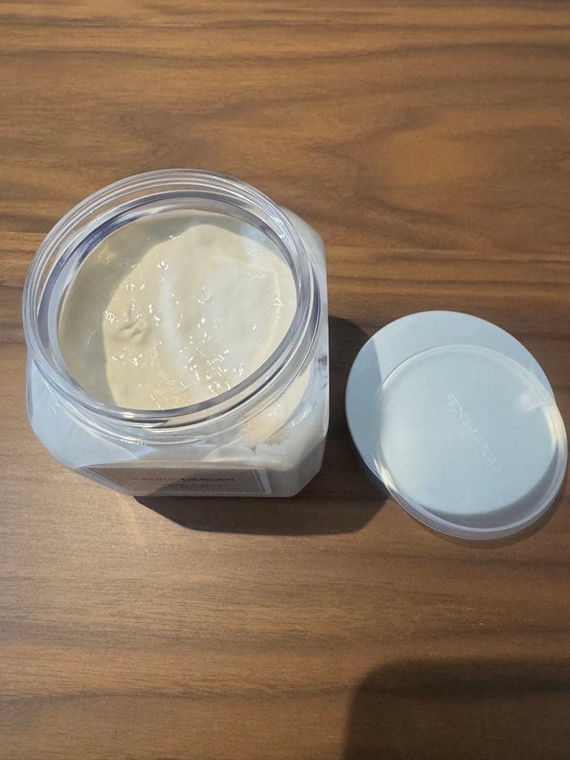 【廃盤商品】ローラメルシェ ホイップボディクリーム アンバーバニラ 300g